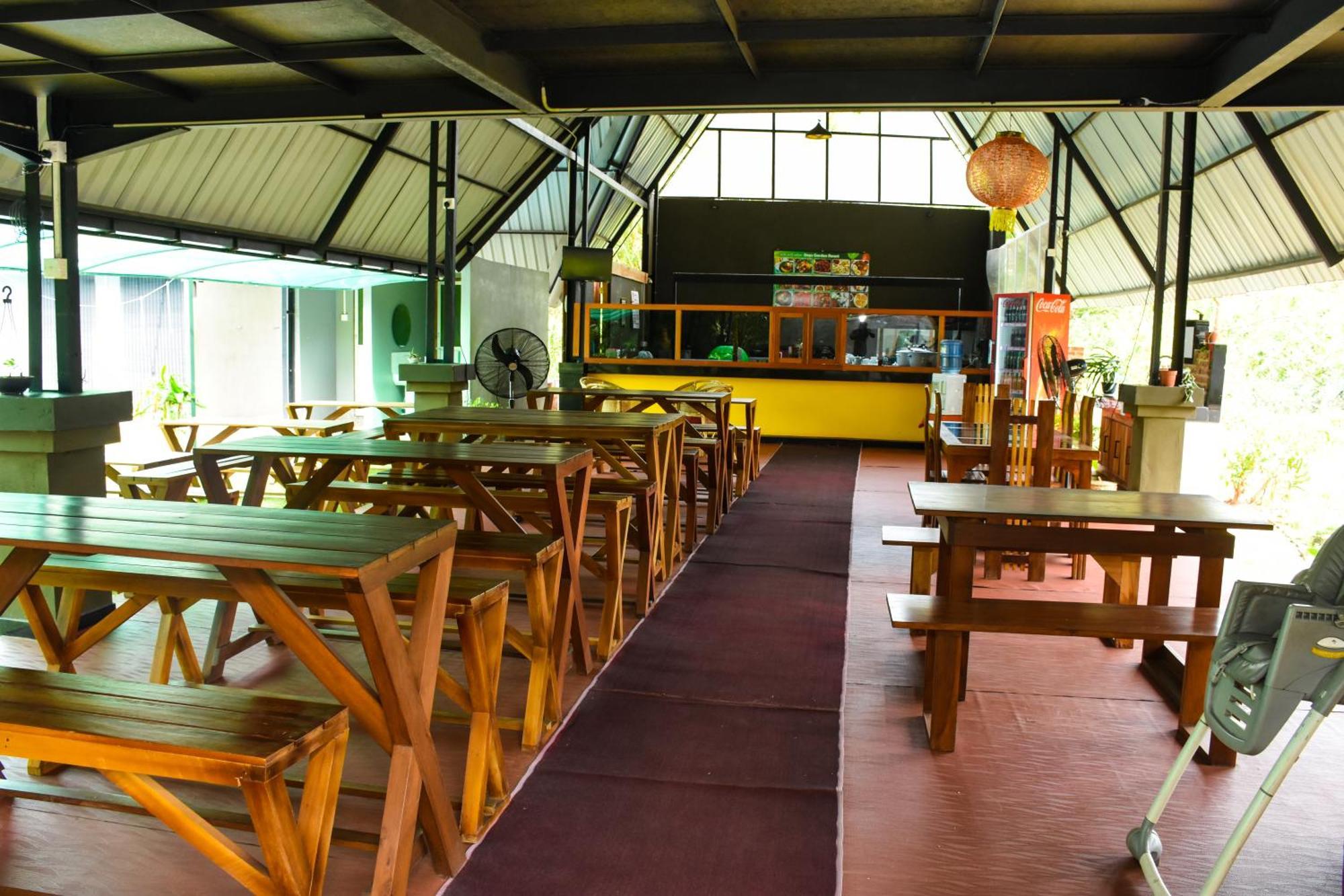 Steps Garden Resort Negombo Exterior foto