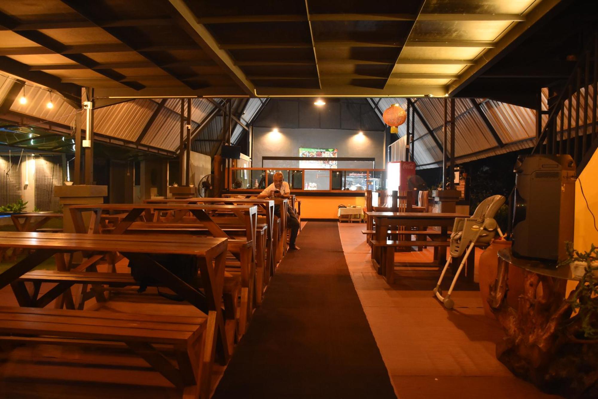 Steps Garden Resort Negombo Exterior foto